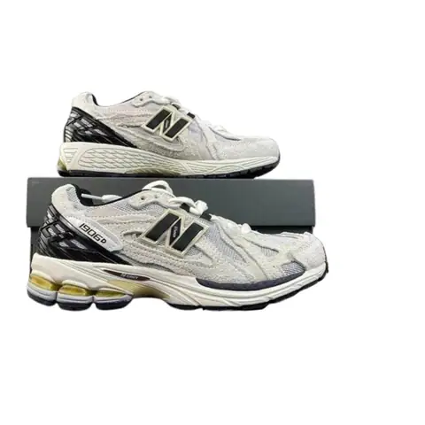 New Balance 1906R