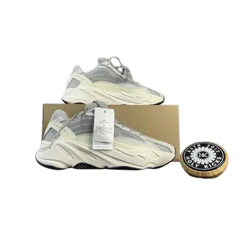 Yeezy 700